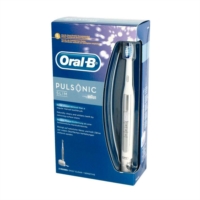 Oral B Linea Igiene Dentale Quotidiana CrossAction 3 Spazzolini di Ricambio